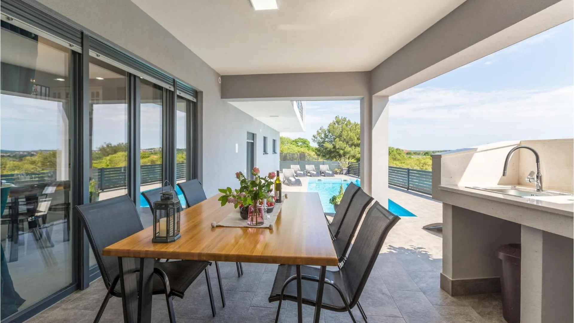 Сasa de vacaciones 3 Bedroom Cozy Home In Pula