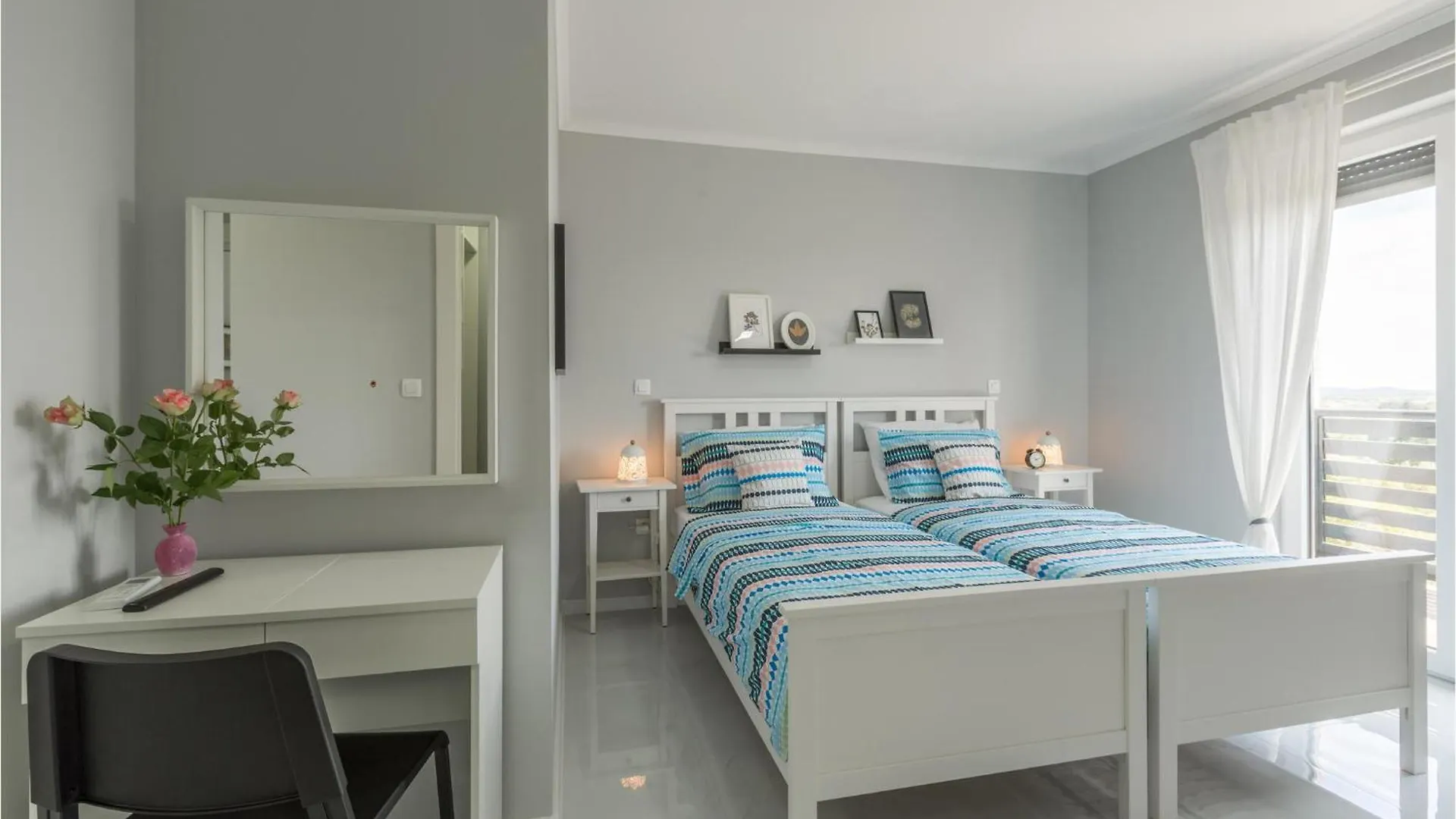 3 Bedroom Cozy Home In Pula 0*,