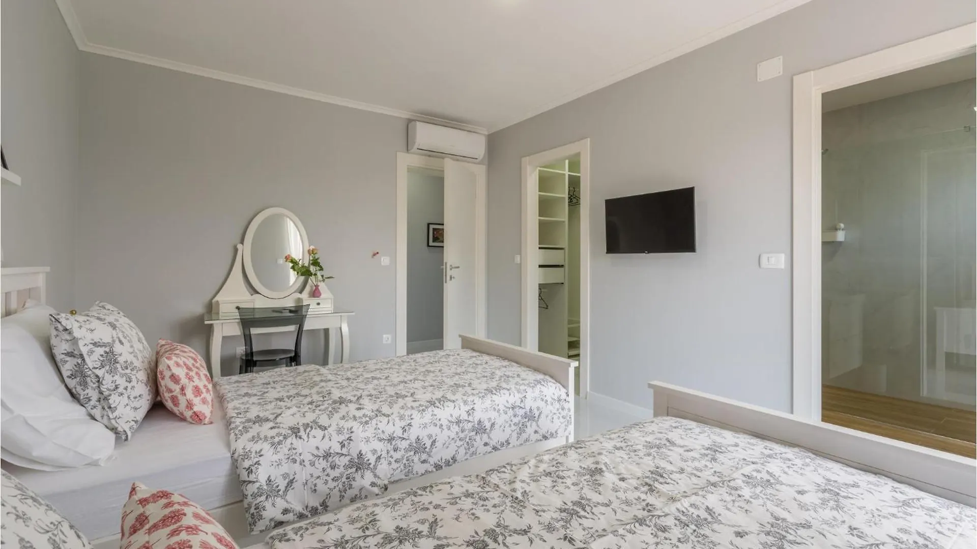 3 Bedroom Cozy Home In Pula Holiday home