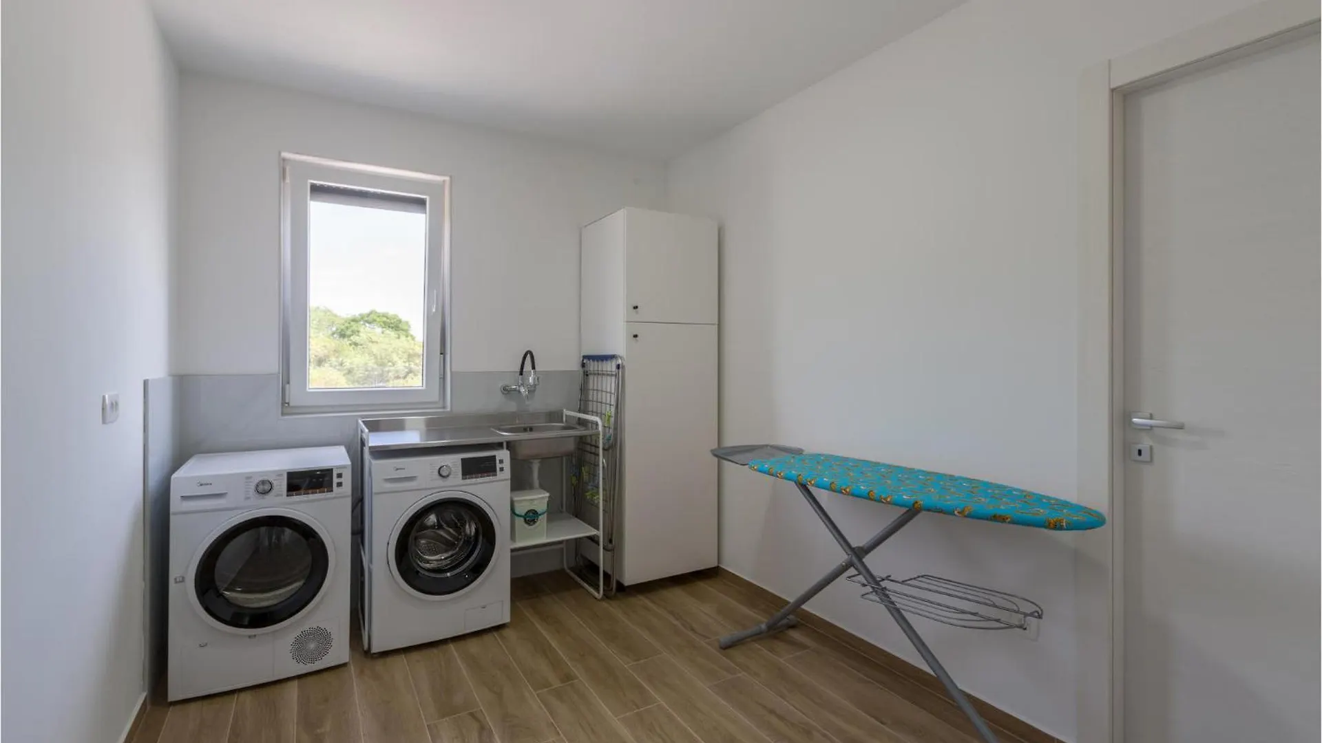 3 Bedroom Cozy Home In Pula 0*,  Croatia